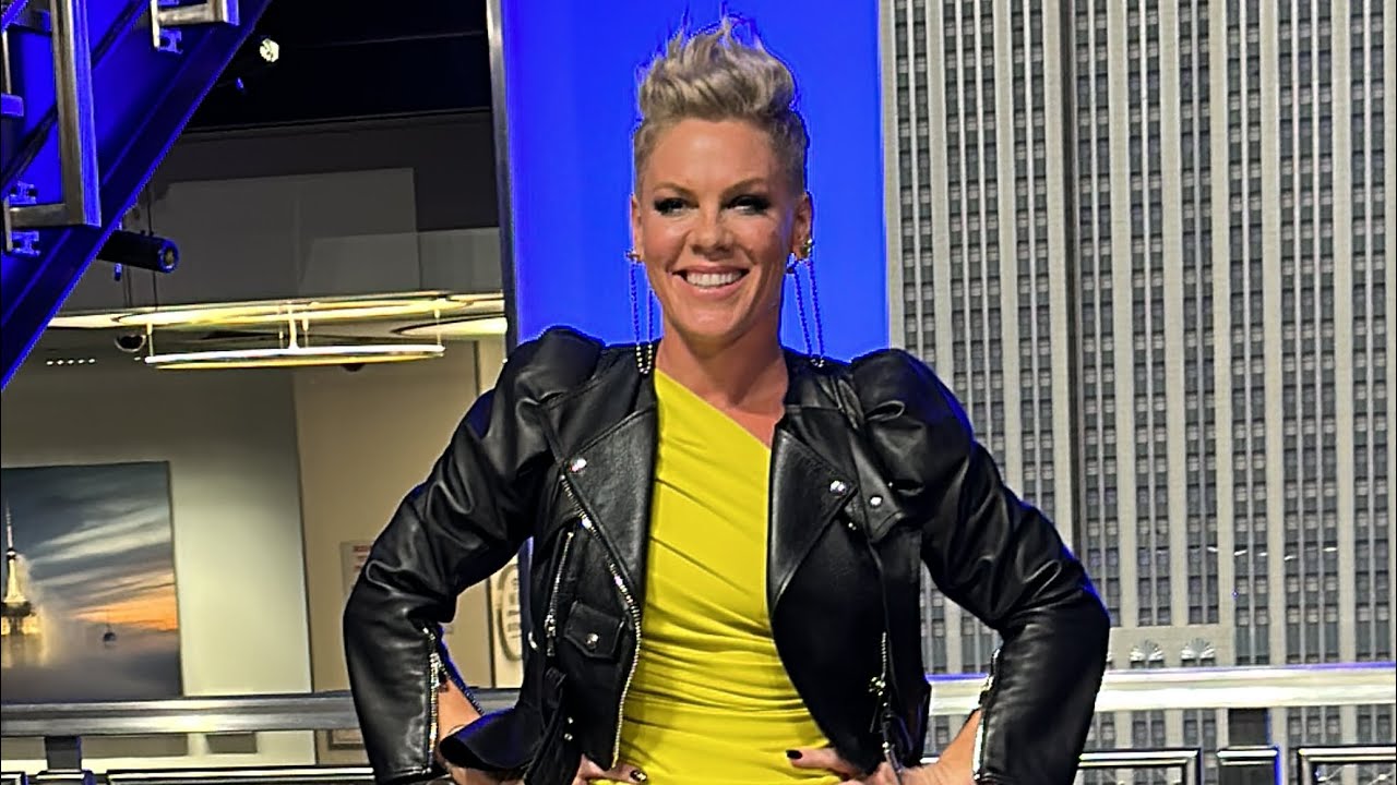 Pink at the Empire State Building 💞 Part 3