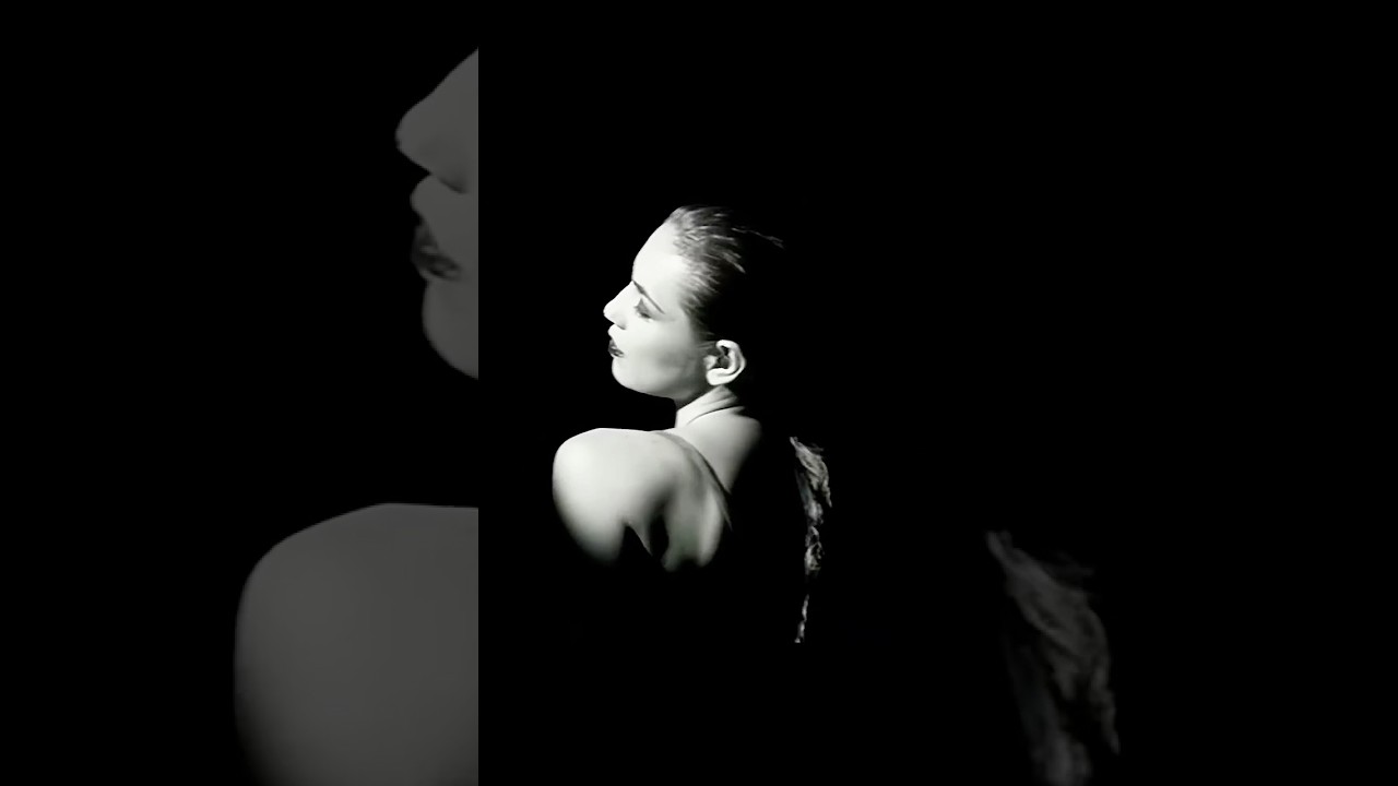 Thalia - &lsquo;En Extasis&rsquo;, &lsquo;Arrasando&rsquo; y &lsquo;El Sexto Sentido&rsquo; Remasterizados: 26 de agosto 💫