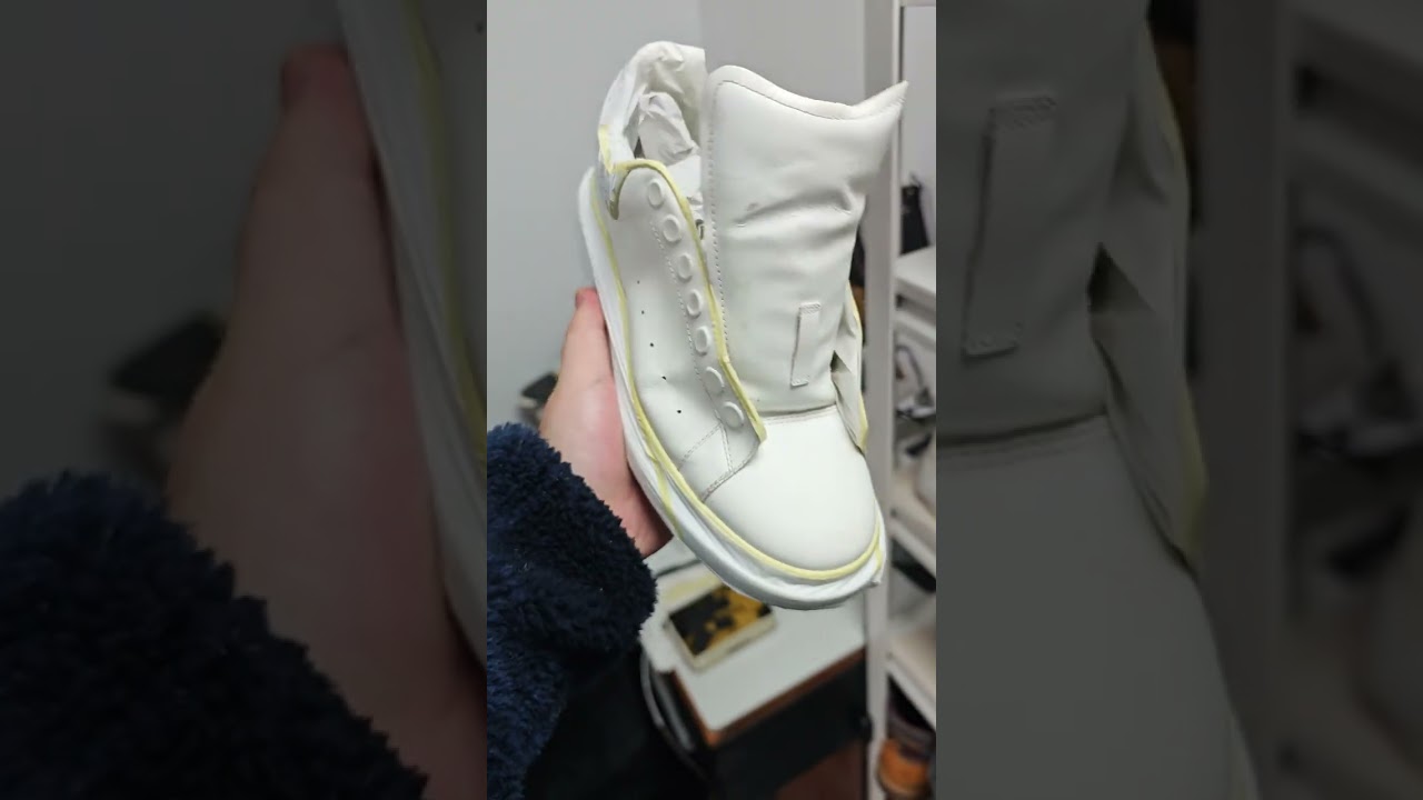 无 麦昆 白 补漆 251025拍 1
