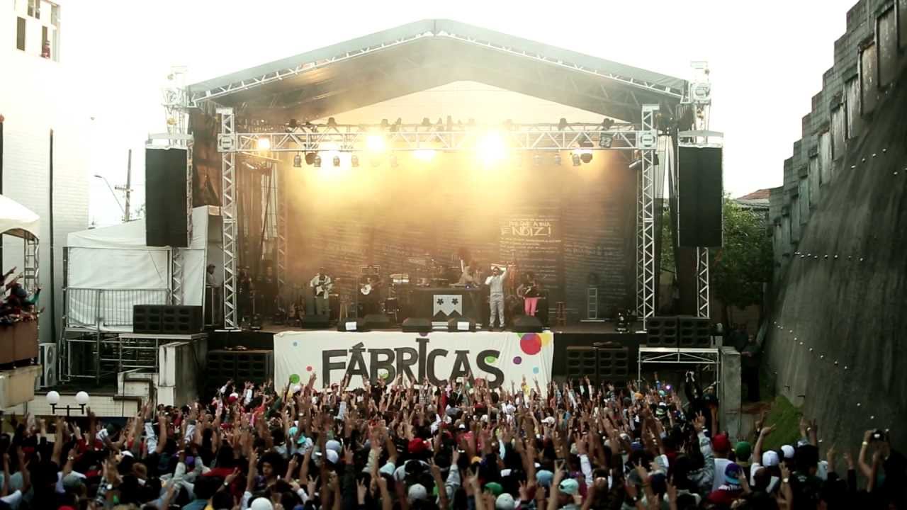 Emicida part. Rael - Levanta e anda - Live at Quebrada Z/N (Web Video)