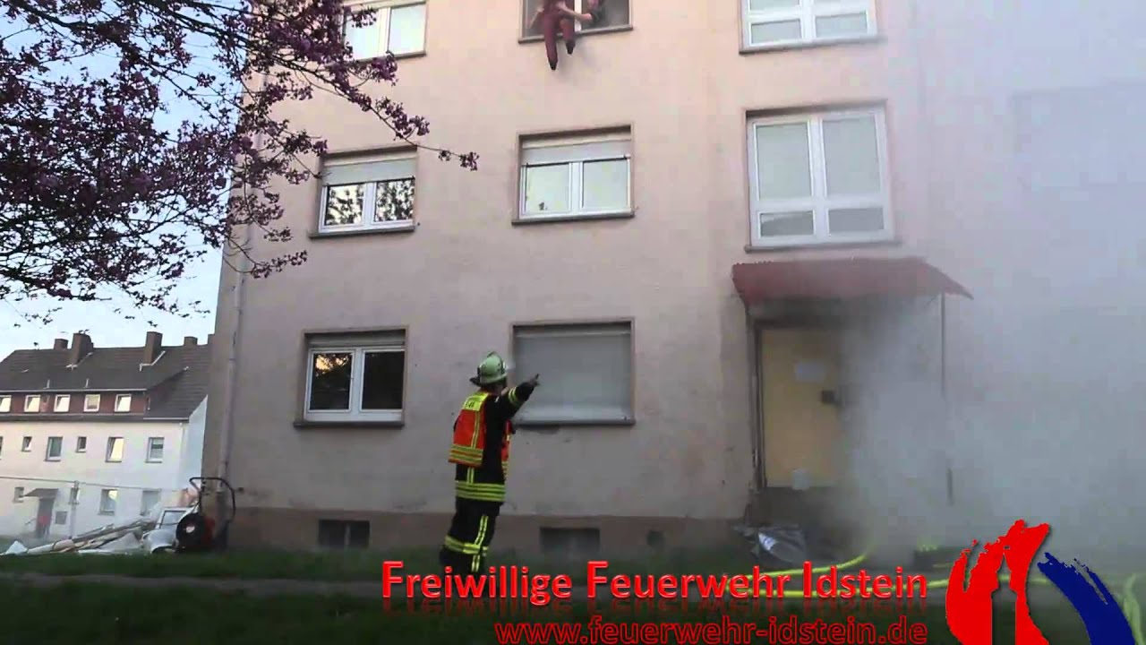 Alarmübung der Freiwilligen Feuerwehren Idstein - Gebäudebrand Menschenleben in Gefahr