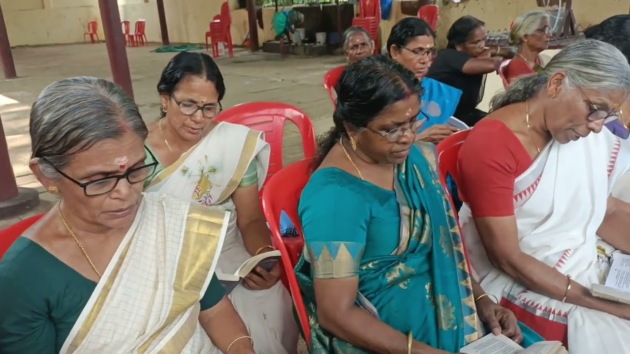 വീട്ടമ്മമാർ നാരായണീയ പാരായണം നടത്തിയപ്പോൾ 🙏🏻🙏🏻🙏🏻🥰🥰