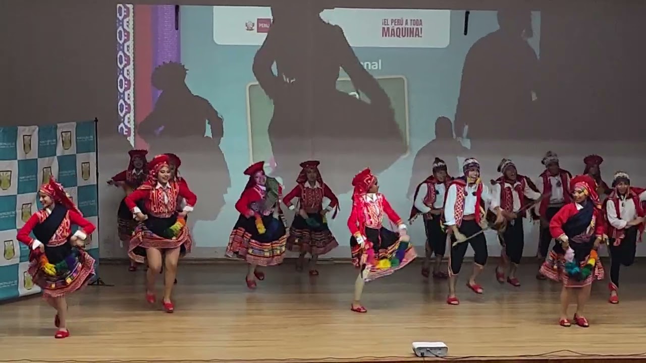 Hermosa danza de perú 💕 😍 
