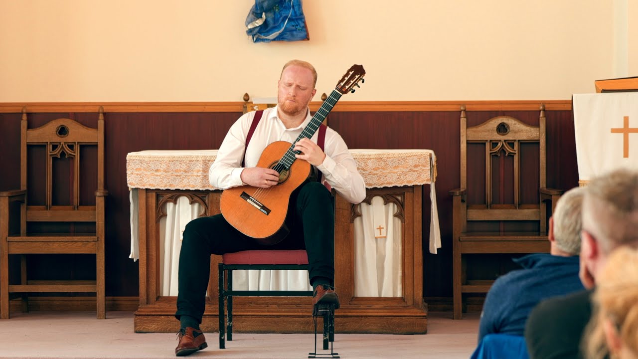 'Una Limosna por el Amor de Dios' by Augstìn Barrios Mangoré (El Ultimo Trémolo)