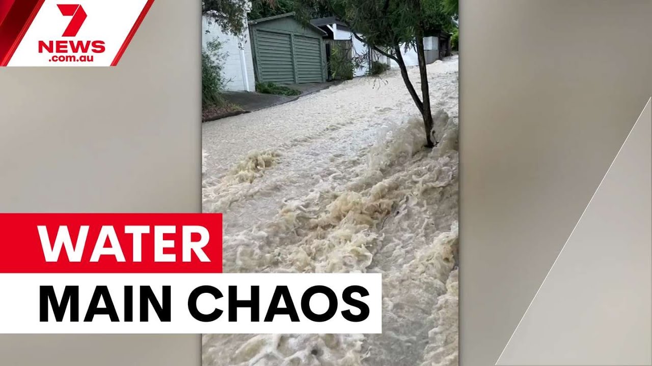 Cremorne water main bursts for second time | 7NEWS