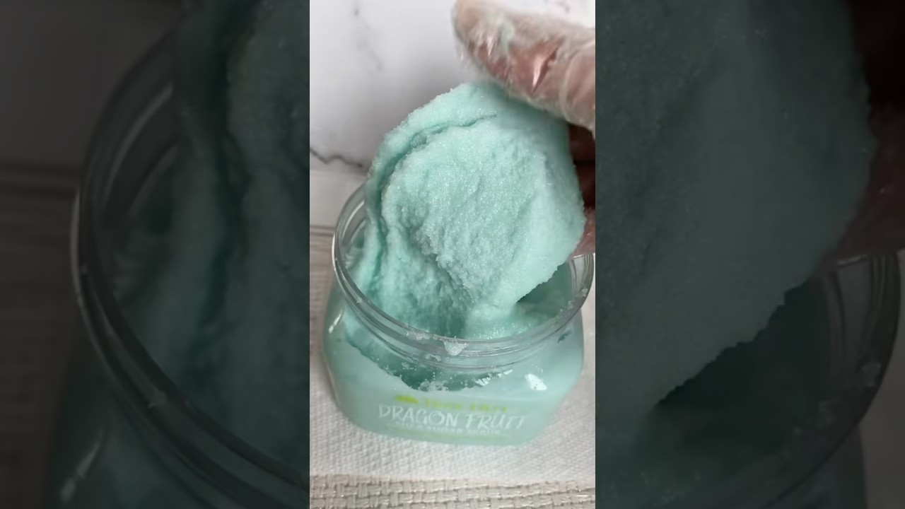 DIY body scrub 💙 #bodyscrub #sugar #scrub #bodycare #grwm #treehut