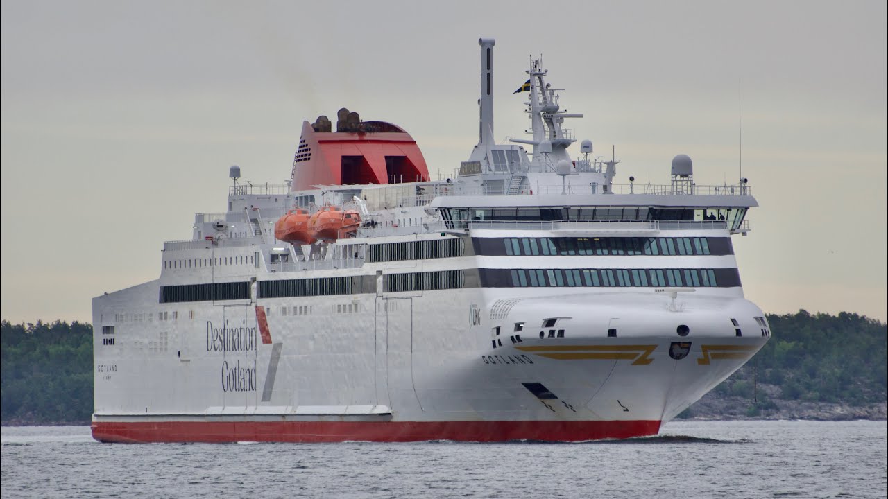 M/S Gotland in Nynäshamn. Arrival and departure
