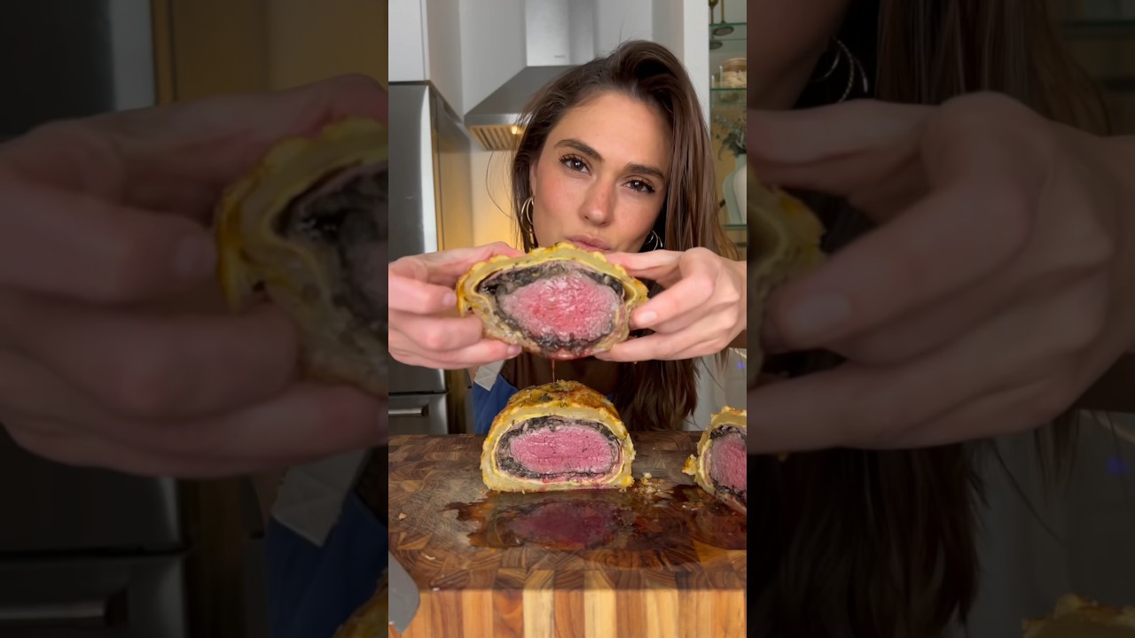 BEEF WELLINGTON 🥩🍄&zwj;🟫Using @gordonramsay &lsquo;s recipe #cooking #shorts #beefwellington #recipe