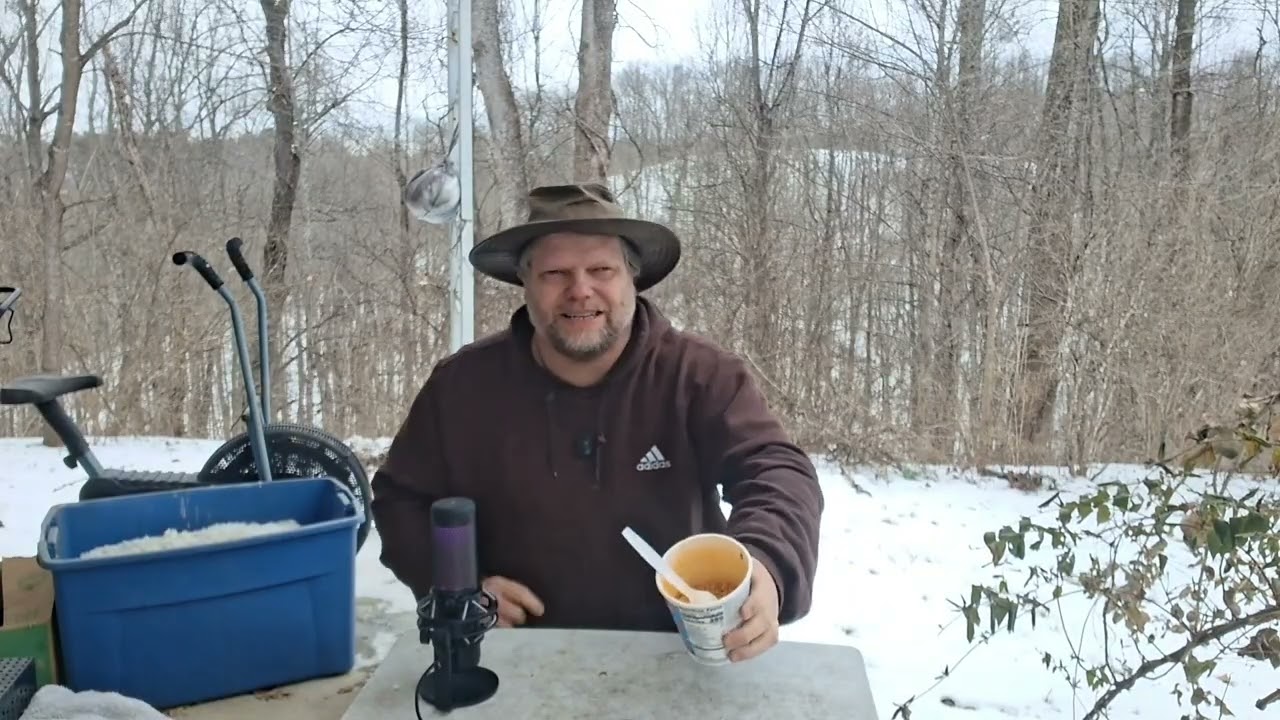 Trying spicey buffalo ranch flavored noodles 