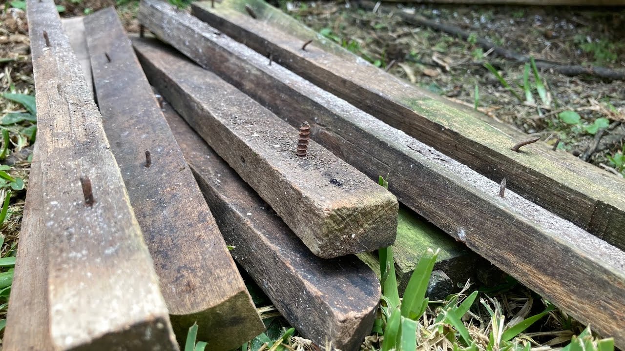 IMPRESIONANTE manera de reutilizar madera vieja usando ensambles Japoneses
