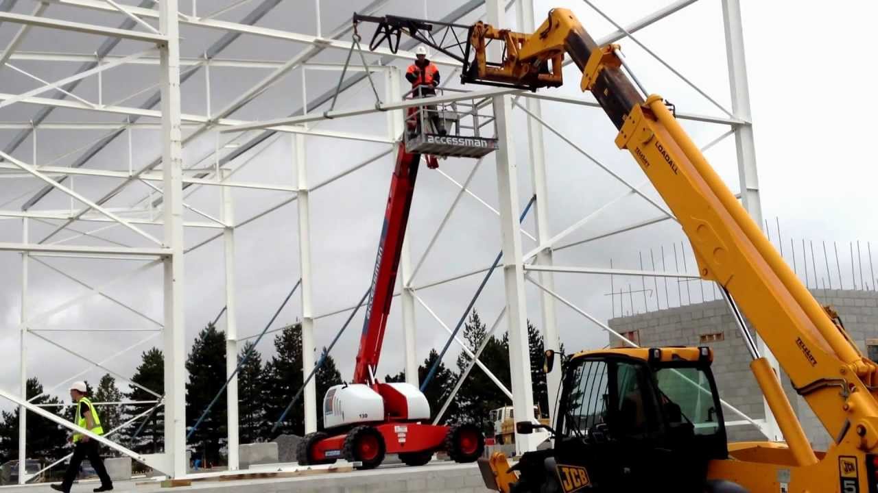 JCB 540-140 Lifting Steel Beams