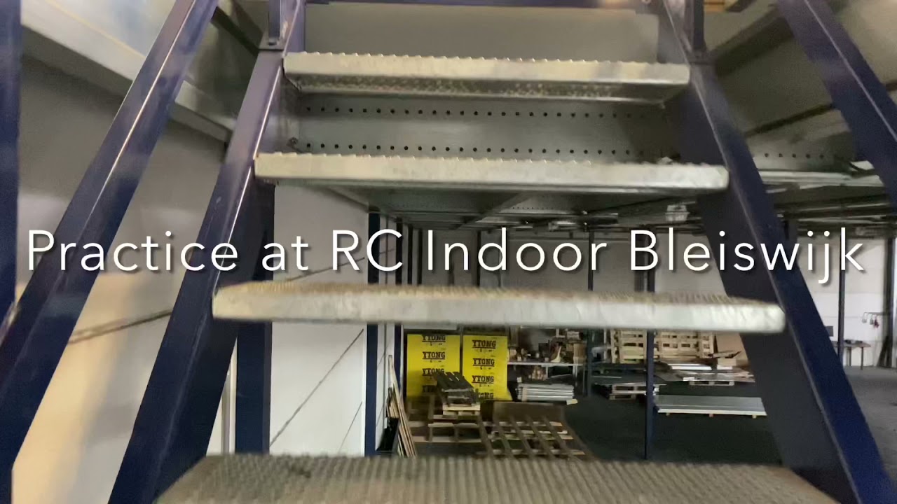 Indoor practice with INFINITY IF14-2 and IF14-2 FWD with Jilles Groskamp