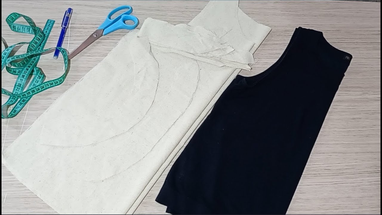Blusa Sem Molde Com Acabamento no Revel e Viés.
