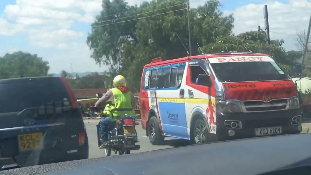 Scenic Drive Through Naivasha Town: Discover the Charm and Beauty of this Kenyan Gem!