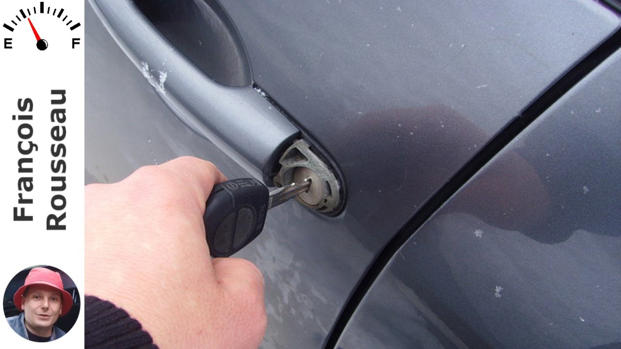 Comment ouvrir une portière de voiture avec une serrure bloquée : astuces et techniques