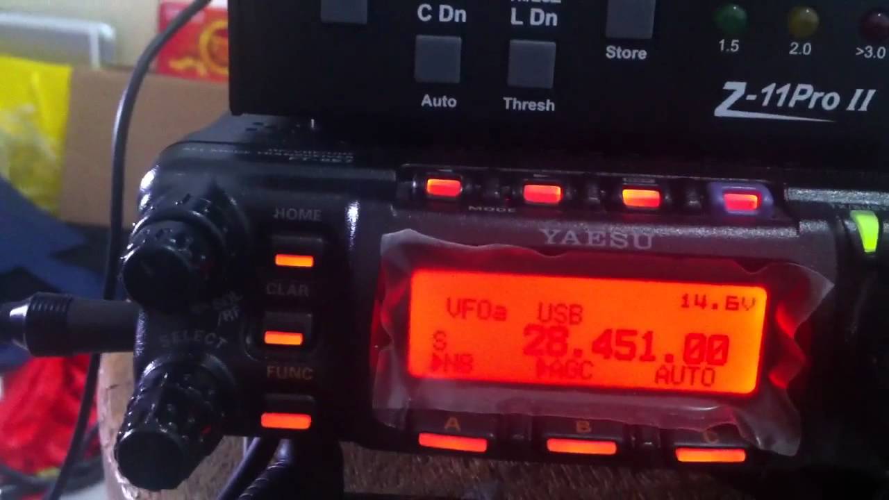YB8Y IOTA OC-221 DXpedition station on 10M! My 1st QSO contact station!