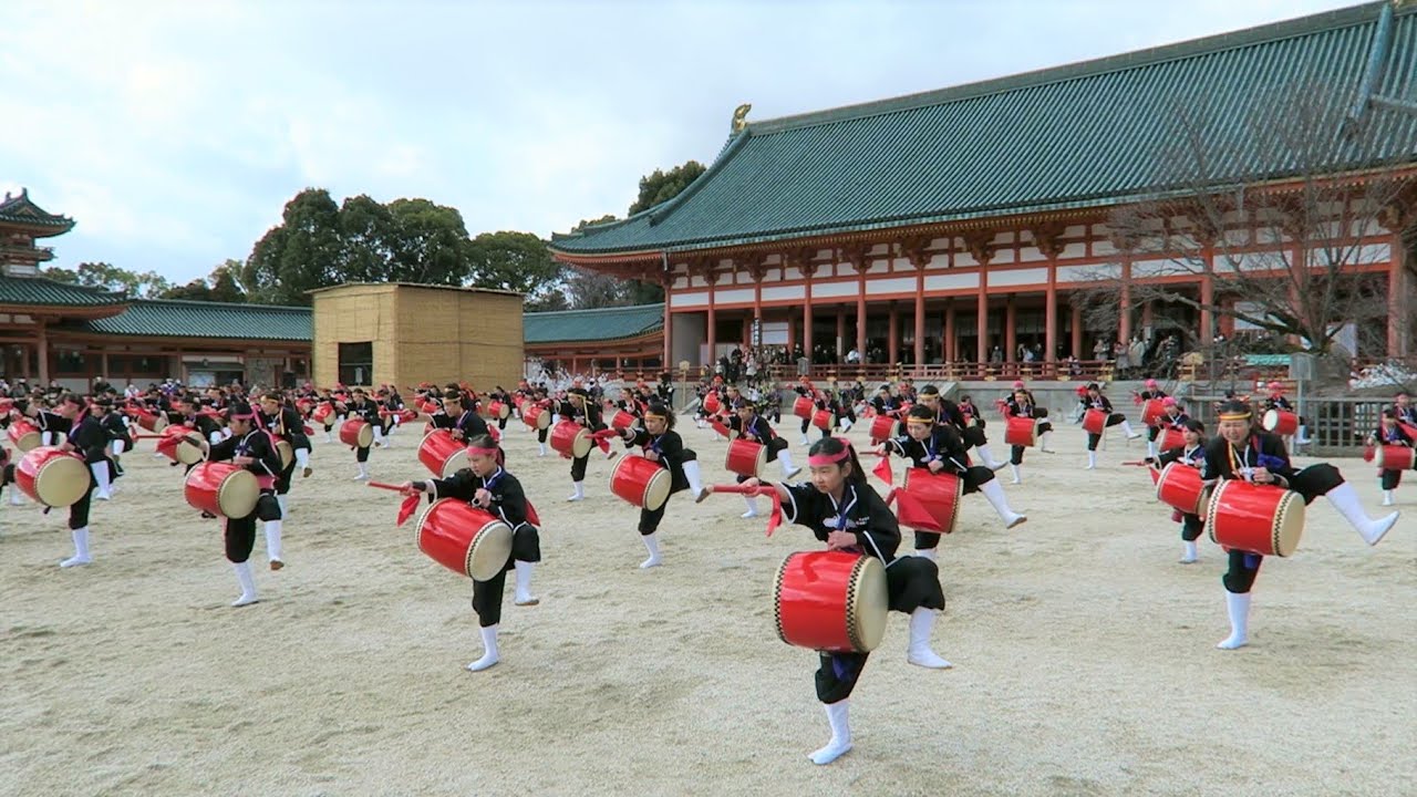 京都･平安神宮で総勢110人の創作エイサー「ミルクムナリ」【琉球國祭り太鼓による東京オリンピック祝賀の舞･奉納演舞】Okinawa Dance “Eisa” at Heian-Jingu Shrine