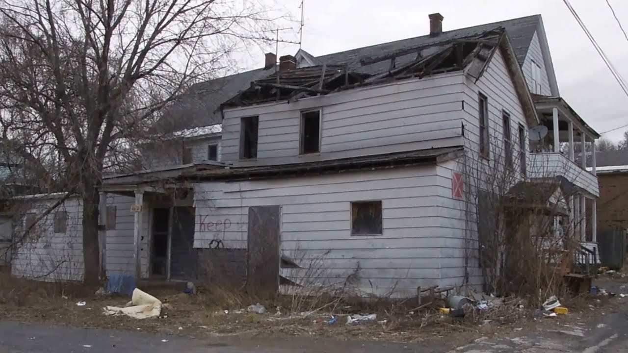 AMSTERDAM UPSTATE NEW YORK HOODS