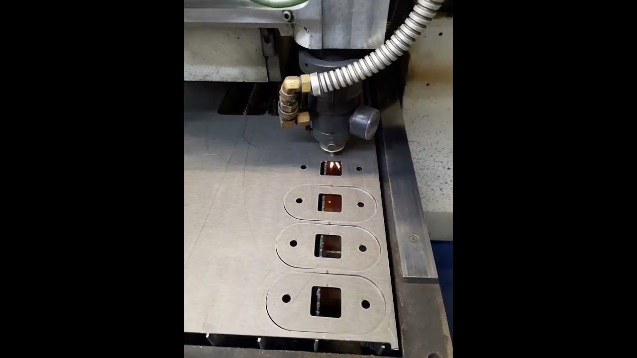 3mm Stahlblech laserschneiden
