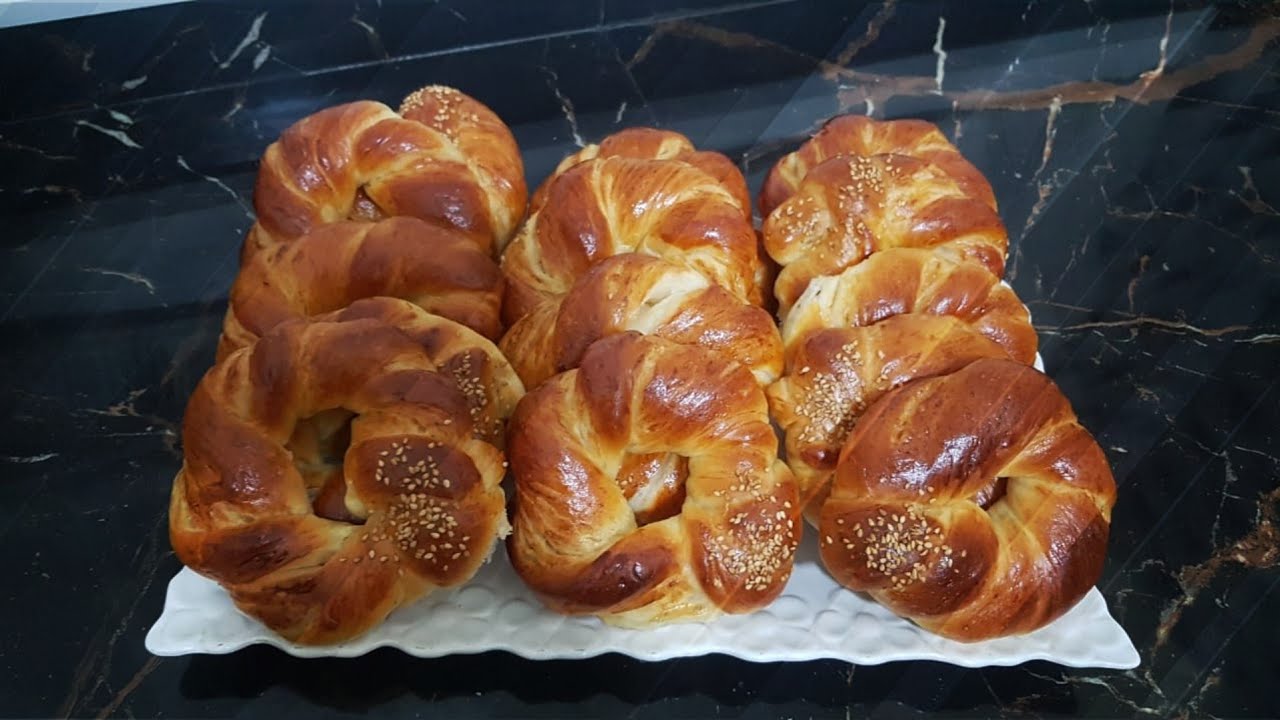 سميه بريوش او كرواصة المهم ان طريقة التحضير ديالو سهلة والنتيجة رائعة