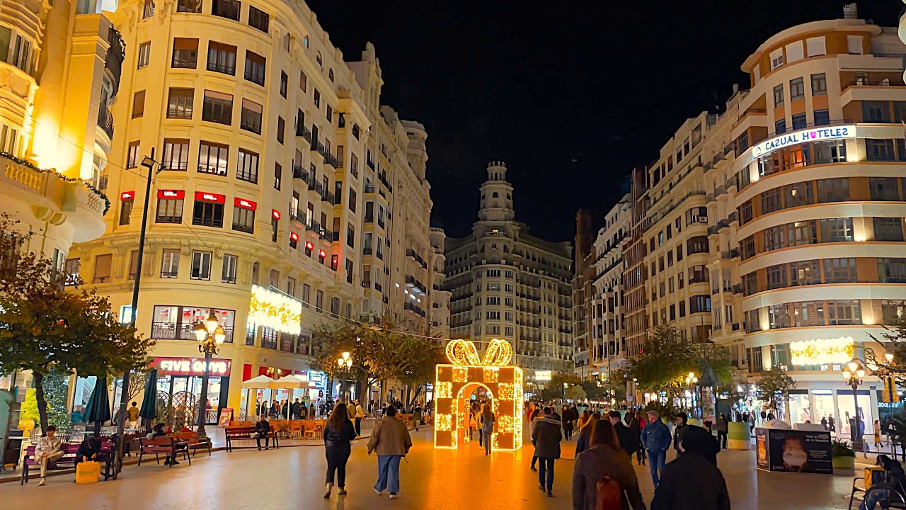 Valencia Nightlife Spain  NEW Beautiful Walking Tour at Night [4K UHD] December 2023