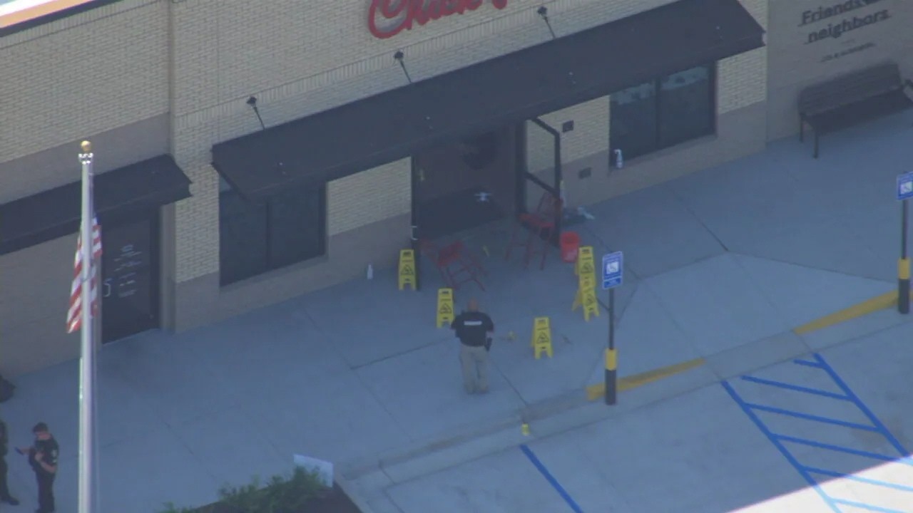 Mom hospitalized, daughter wounded after stabbing at Chick-fil-A