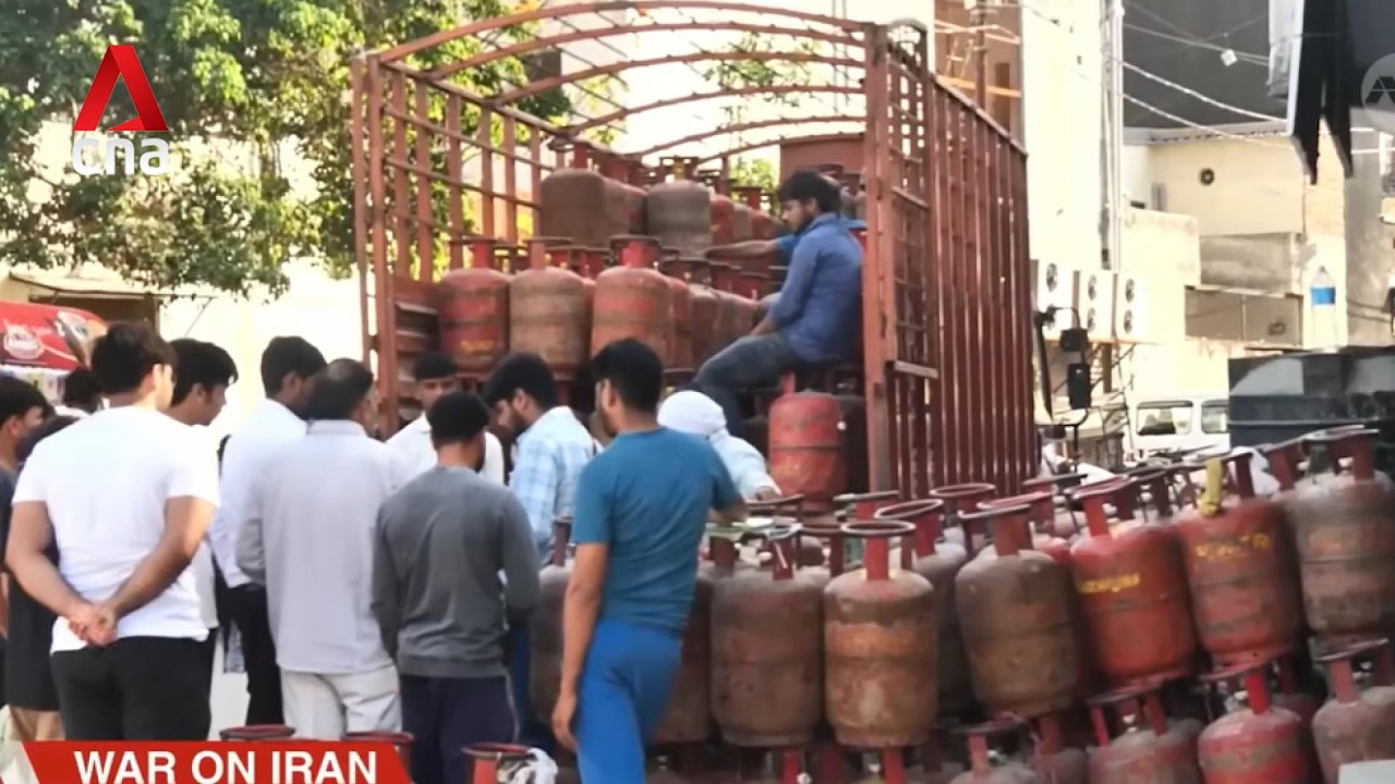 India orders switch to piped gas connection or risk losing access