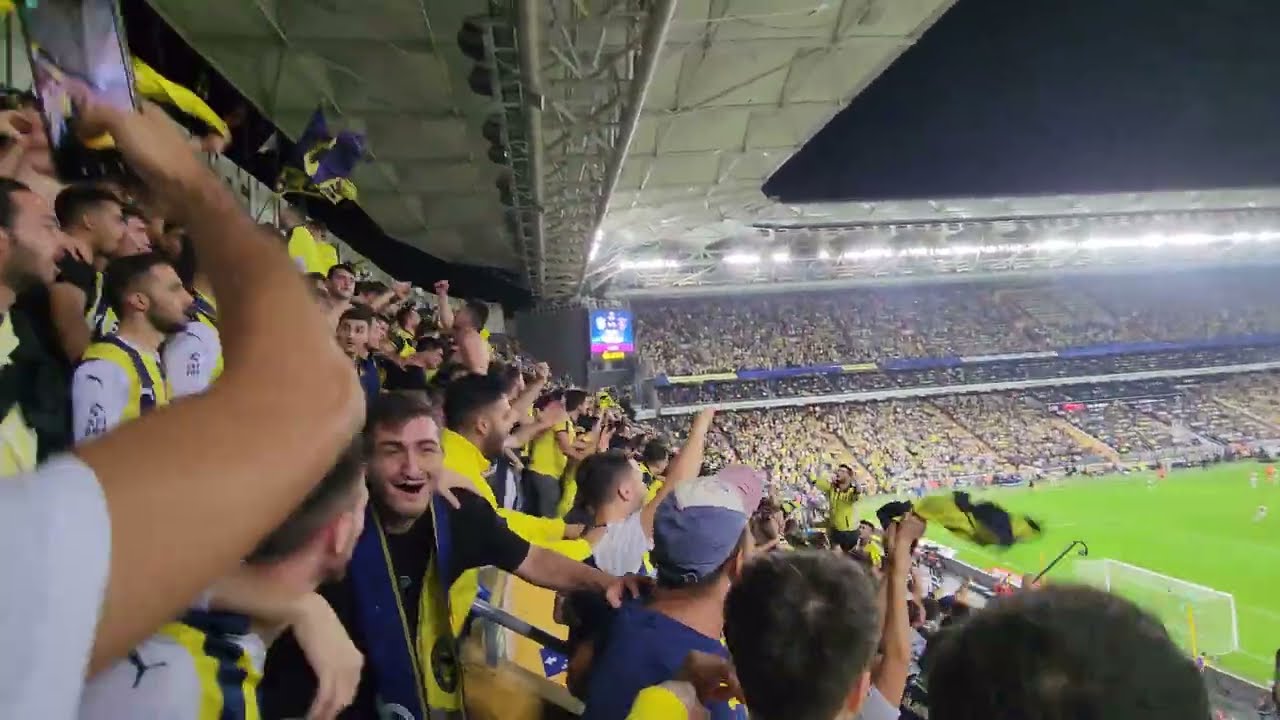SON YILLARIN EN COŞKULU KADIKÖY ATMOSFERİ VE SATIR SATIR,HECE HECE!/ Fenerbahçe 4-0 Başakşehir/28.09