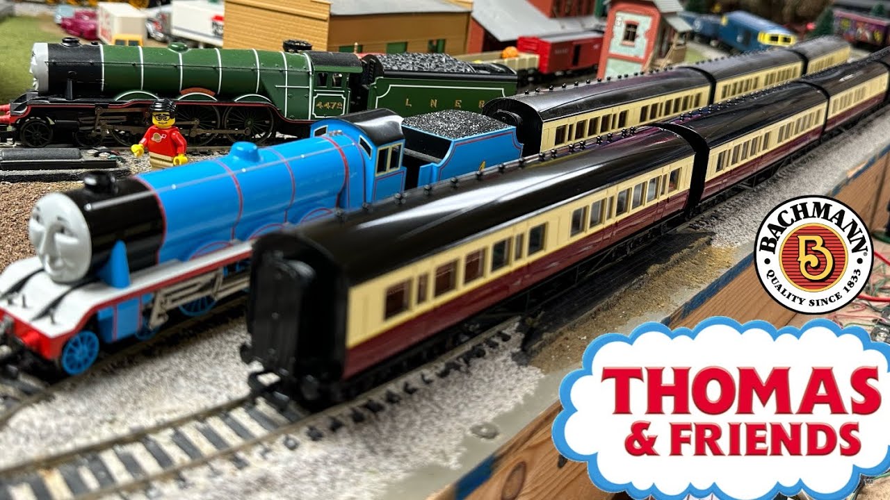 New 2022! Thomas & Friends Red Express Composite & Brake Coach Bachmann Trains HO Scale
