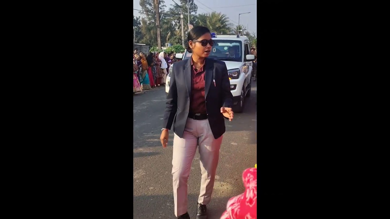 তৃণমূল কংগ্রেসের সেবাশ্রয় উদ্বোধন করতে যুব অভিনেতা অভিষেক ব্যানার্জি। মানুষের উপচে পড়া ভিড়।