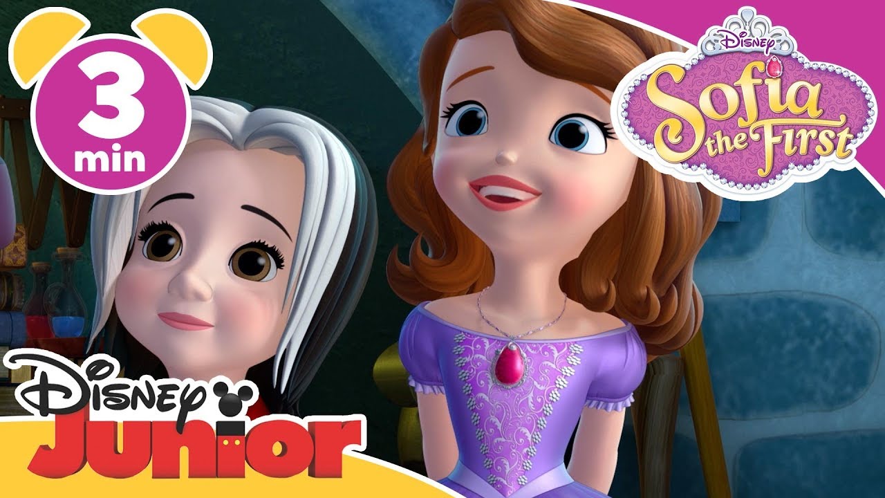Sofia The First | The Magic Mirror ✨ - Magical Moment | Disney Kids