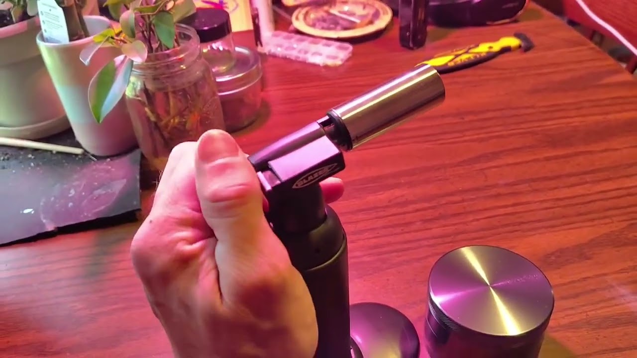 Big Shot GT 8000 Torch and Large Grinder from Pipes N Stuff
