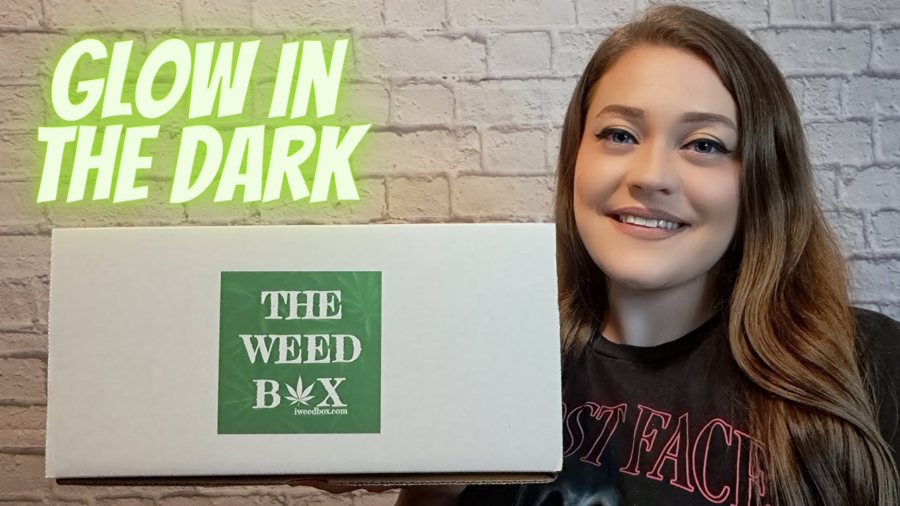The Weed Box August 2023 Glow In The Dark Box Unboxing *Two Pieces*