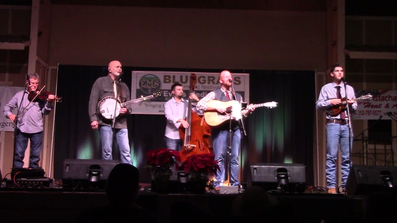 Lonesome River Band SBGF 2022 11 25 1917 2 