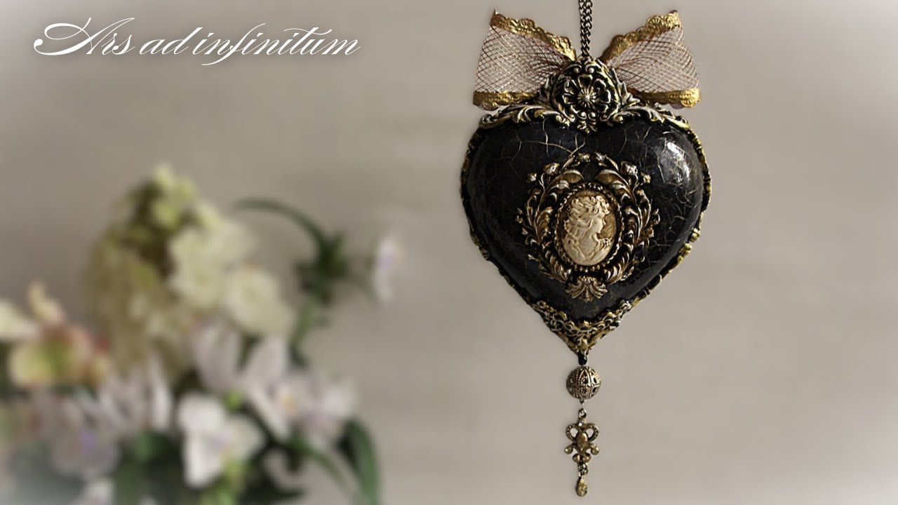 Vintage medallion with cameo. / Medalion vintage z kameą. Decoupage tutorial.