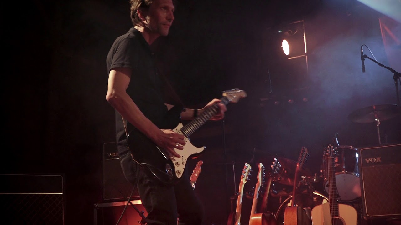 INDIEGOS - A Girl Like You (Edwyn Collins)