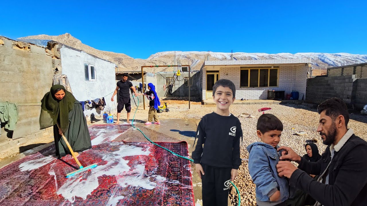 Life in the Heart of Winter | The Amazing Effort of Ali Saleh's Nomadic Family to Build a Yard