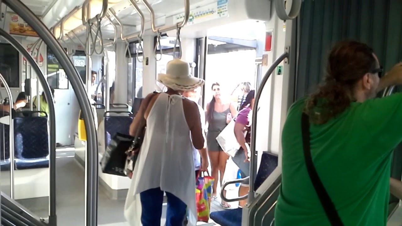 MTS - Metro Sul do Tejo - Linha 1 Troço Almada - Corroios - Siemens Combino - Tram - Line 1 [HD]