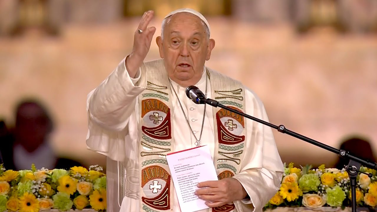 LIVE - Eucharistieviering met Paus Franciscus in Koning Boudewijnstadion