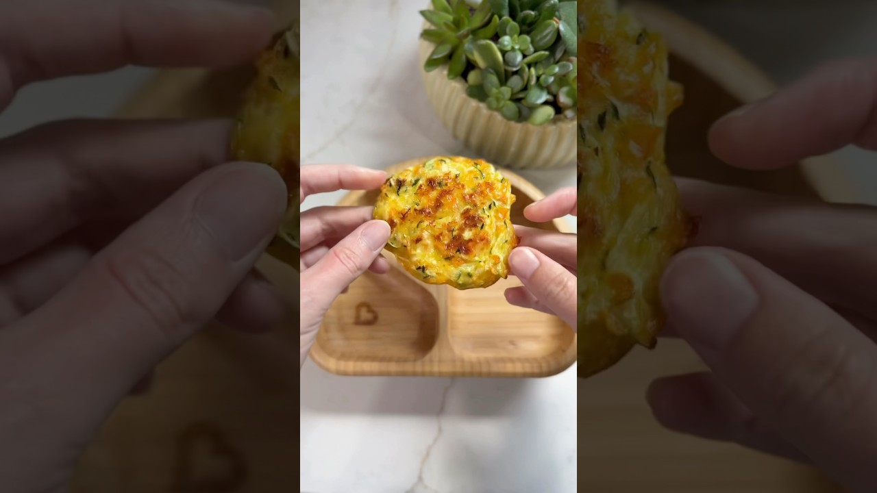 These Cheesy Zucchini Carrot Fritters (Perfect for BLW!) 🥕 #blw #babyledweaning #toddlerfood