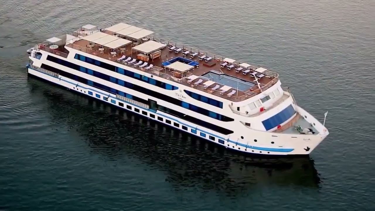 Cairo, Nile Cruise and Red Sea by Aroundegypttours.com