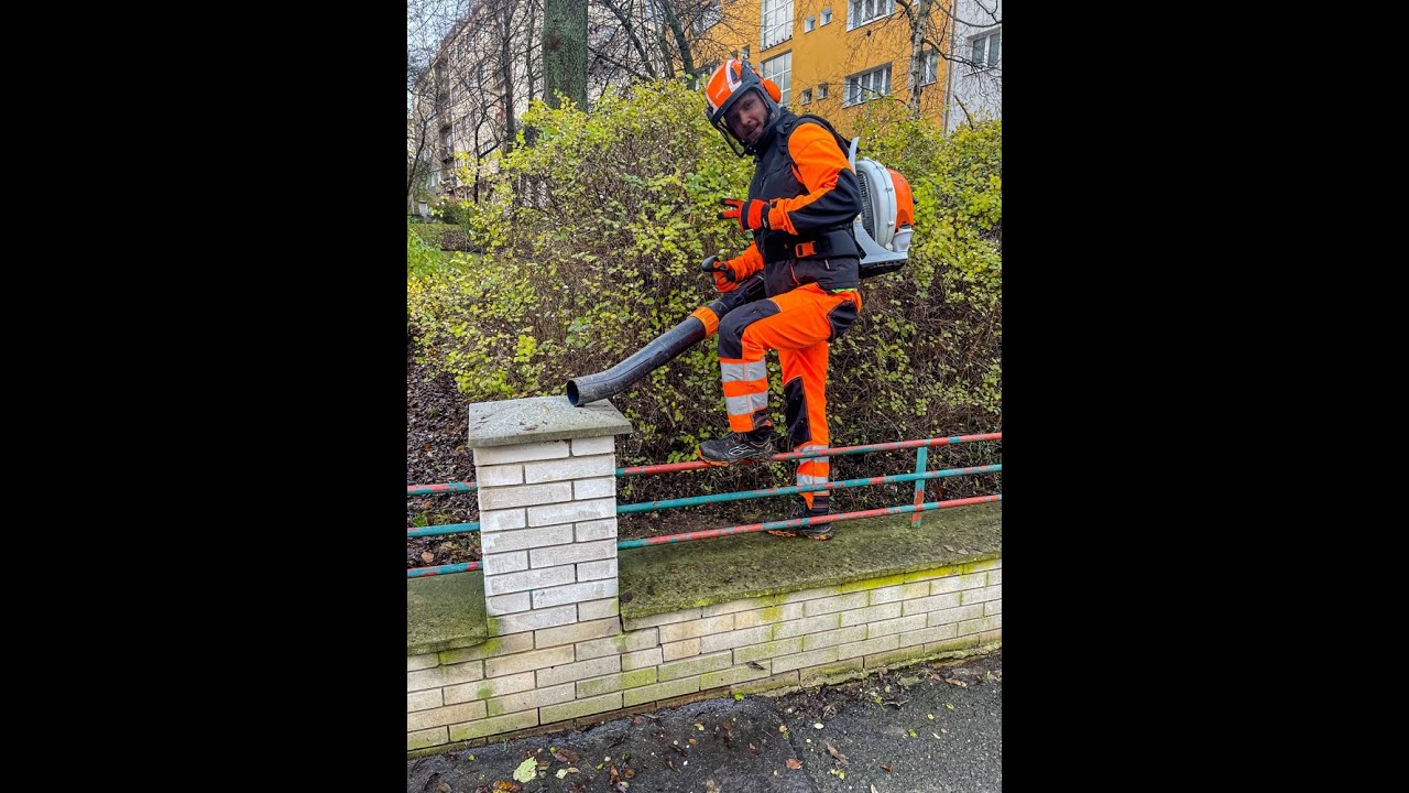&Uacute;klid list&iacute; fukary STIHL BR 700 - Praha Břevnov