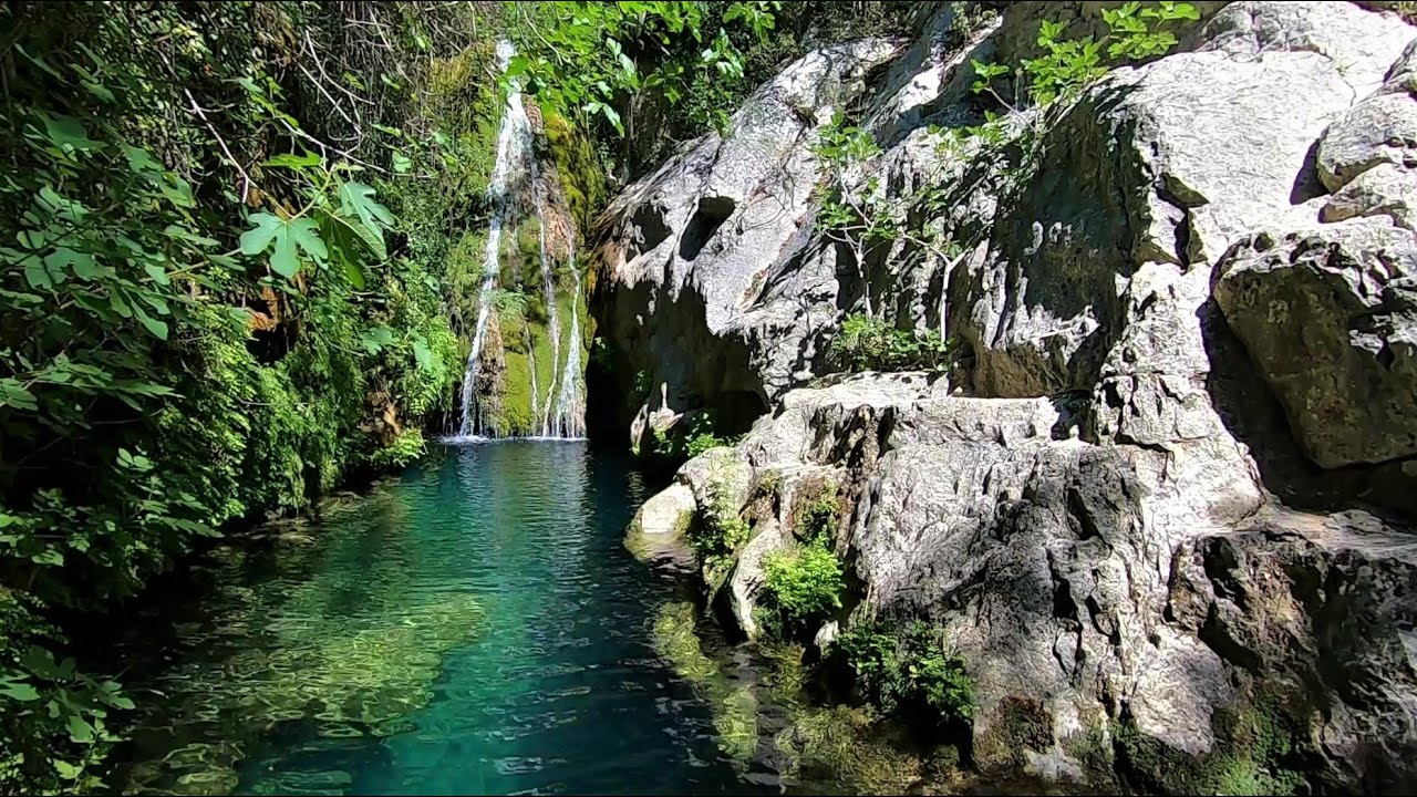 Randonnée en Provence à la Cascade de Latay