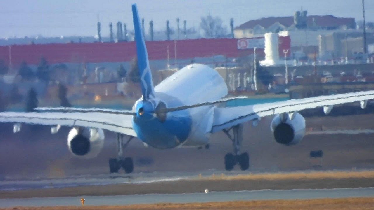 4K | How about Pratt & Whitney? | Plane Spotting Toronto Pearson YYZ