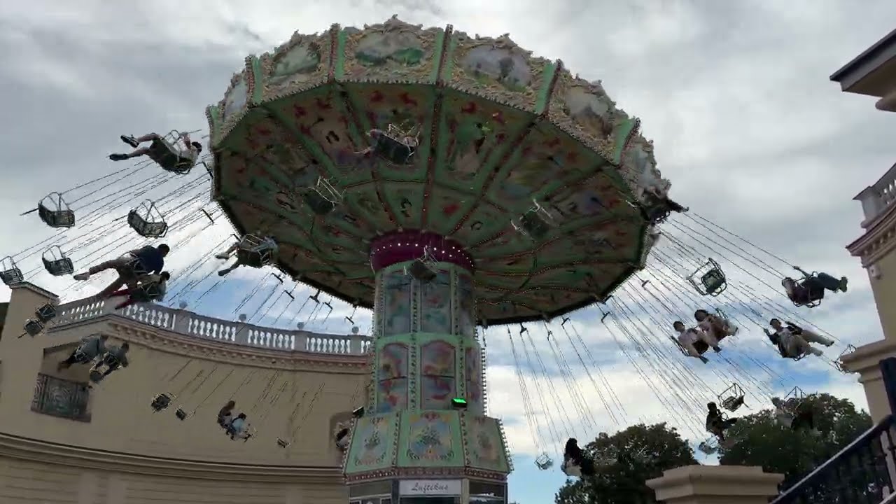 Luftikus - Zierer Wave Swinger - Prater