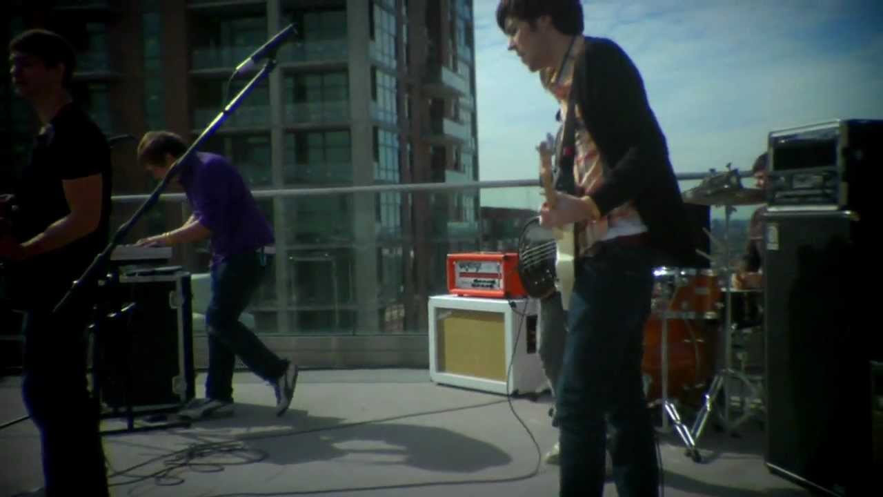 Two Star - Summer Love Under The Stars (Official Music Video)