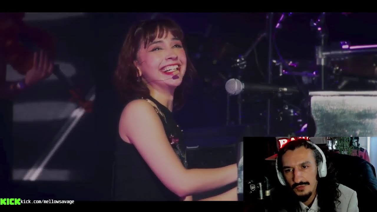 Reacting To The Warning - Live from Pepsi Center, CDMX Black holes, Breathe, Enter Sandman