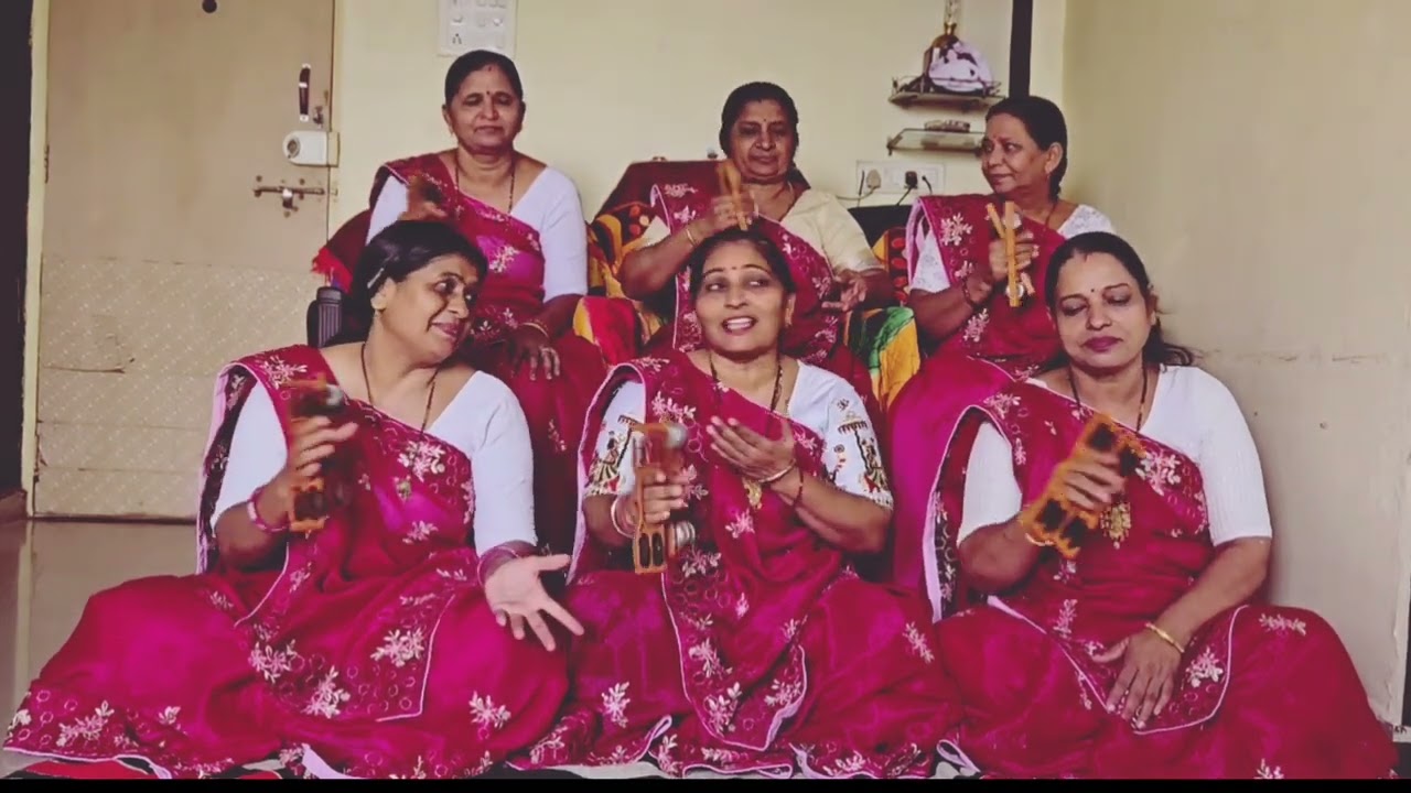 મીઠું બોલજે સૌને નમ જે દુઃખીયારા ના આંસુ લૂછીને દેજે થોડું દાન( નીચે લખેલું છે)