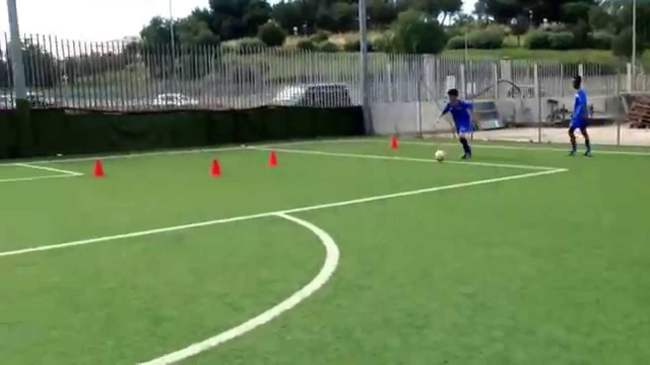 Esordienti 2001... Levante Azzurro Bari ... Mr . Cosimo Lopraino... Percorso tecnico - atletico ...