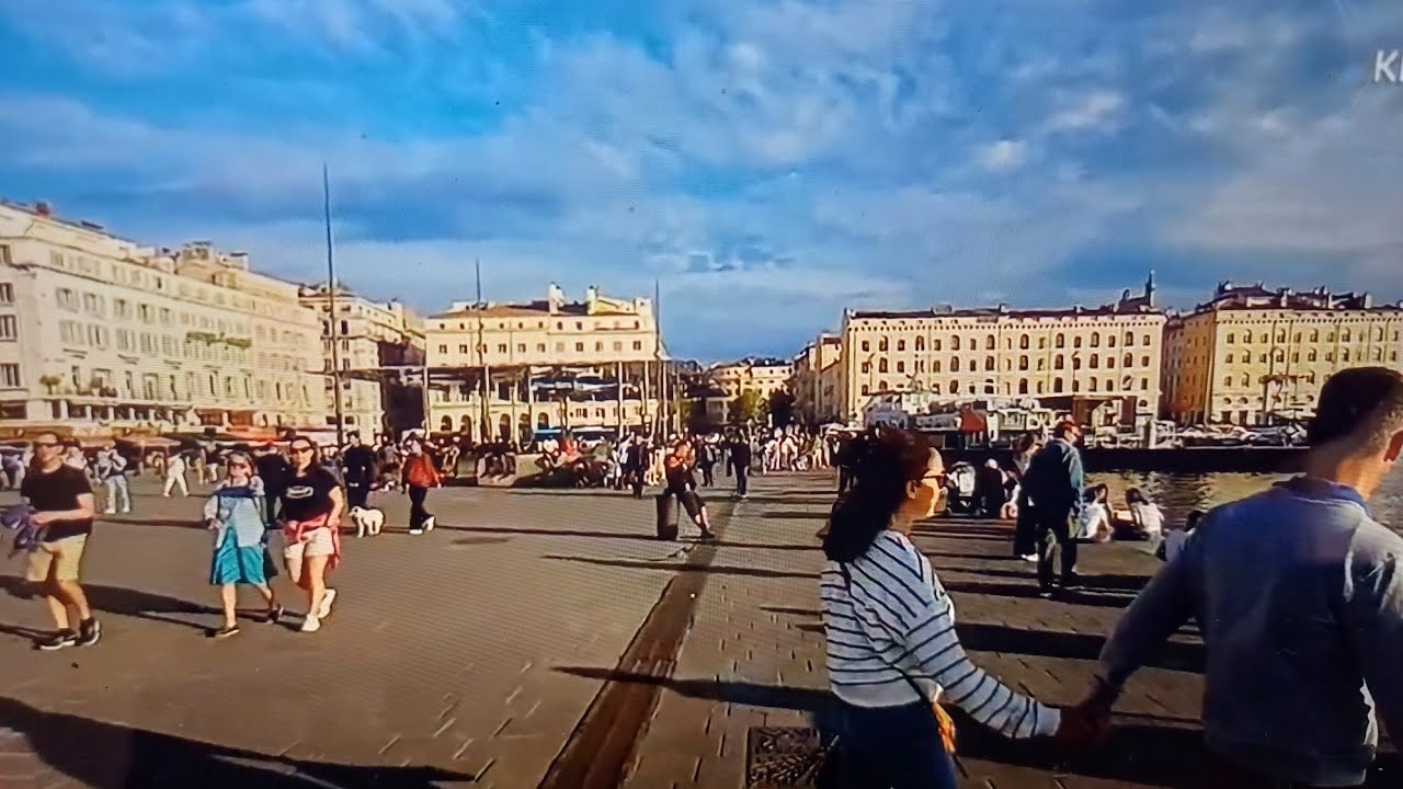 قلب مدينة مرسيليا ،وتحيه من الجزائرين . Les cœur  de Marseille ,salutation des Algériens
